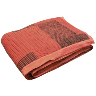 STRIPY RED PATCH QUILT