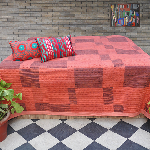 STRIPY RED PATCH QUILT